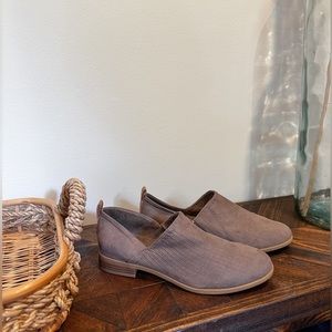 Dr. Scholls taupe heeled mule size 7